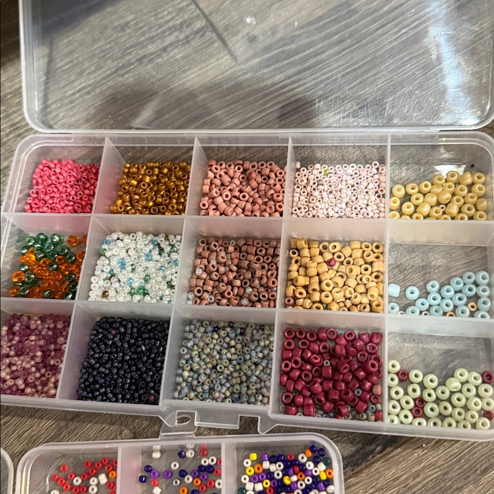 Assorted Bead Collection for Crafting - Picture 11 of 12